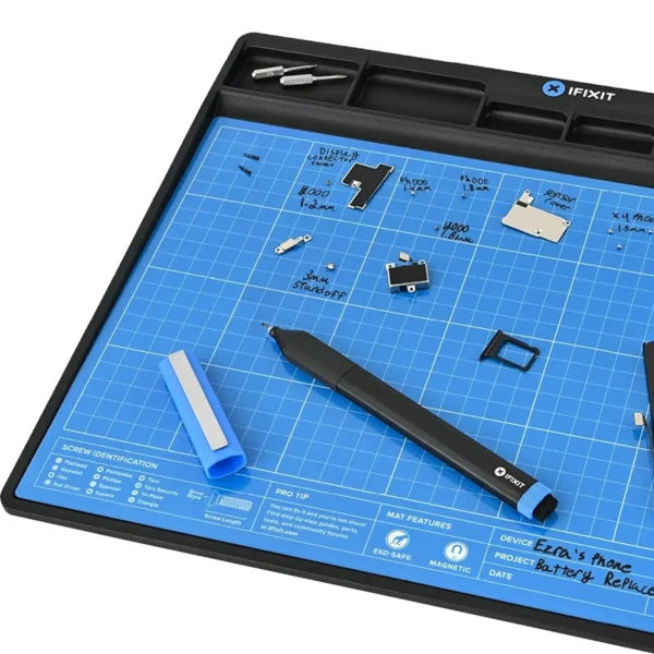 Tapete Magnético iFixit FixMat para Organização em Reparação de Portátil